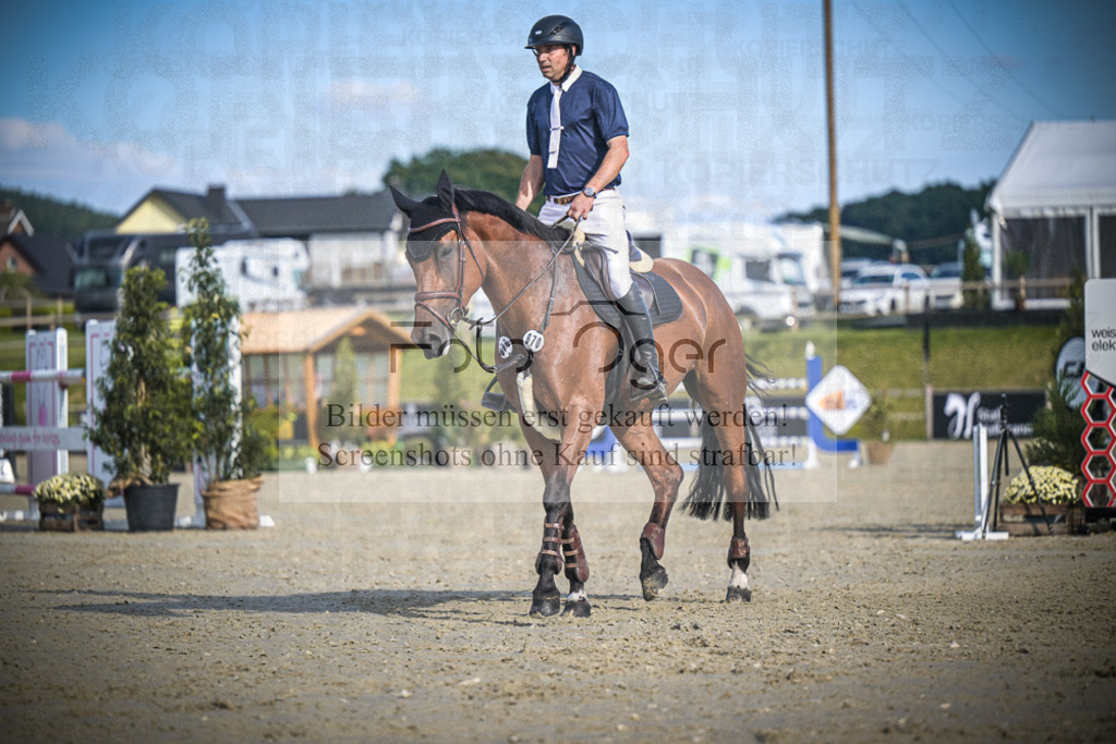 DOS_2187 | Entdecke hochwertige Reitturnierfotos von Foto Oger. Professionell, emotional und authentisch – jetzt Lieblingsmomente im Shop bestellen.Deutschlandweite Turnierfotografie. - Realisiert mit Pictrs.com