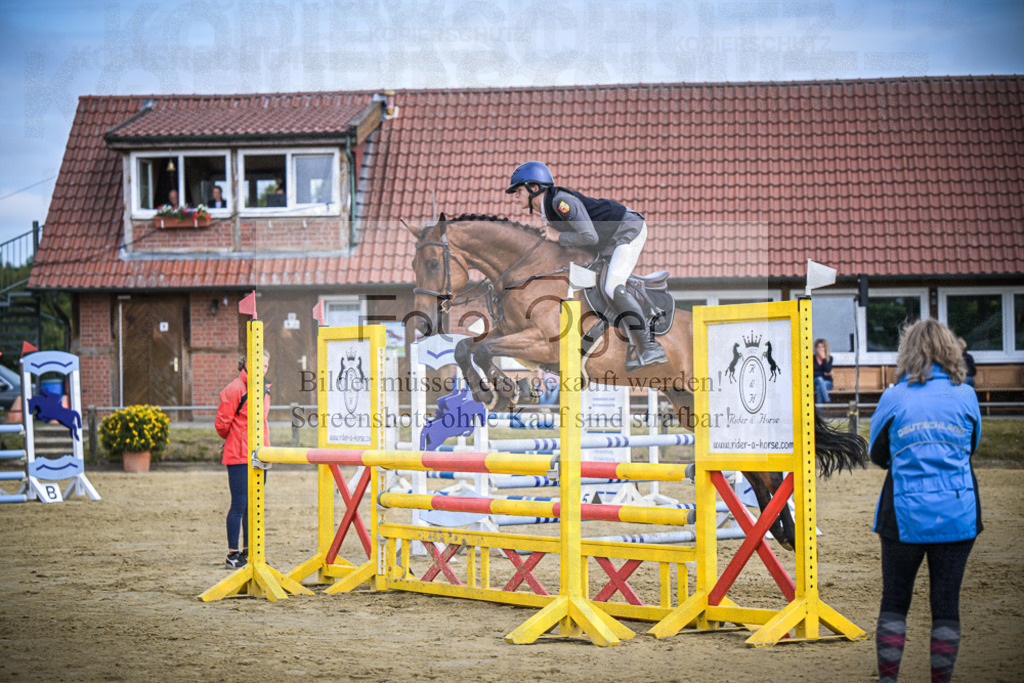 DOS_5342 | Entdecke hochwertige Reitturnierfotos von Foto Oger. Professionell, emotional und authentisch – jetzt Lieblingsmomente im Shop bestellen.Deutschlandweite Turnierfotografie. - Realisiert mit Pictrs.com