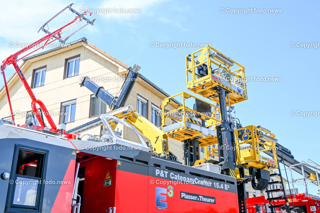 Pressekonferenz OeBB-Infrastruktur AG und Plasser _ Theurer_  guene Instandhaltungsflotte_ 01.06.2023-17 | 01.06.2023, Hafenstrasse, AUT, Pressekonferenz OeBB-Infrastruktur AG und Plasser & Theurer,  Praesentation des ersten Fahrzeugs der neuen gruenen Instandhaltungsflotte, im Bild erstes Fahrzeug der neuen gruenen Instandhaltungsflotte