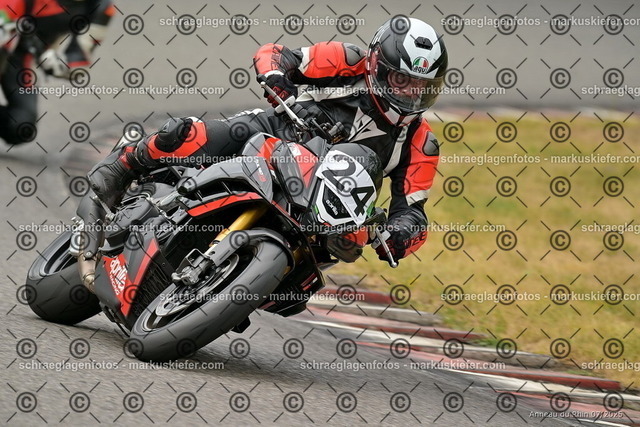 25bt05-1149 | markuskiefer.com - Realisiert mit Pictrs.com