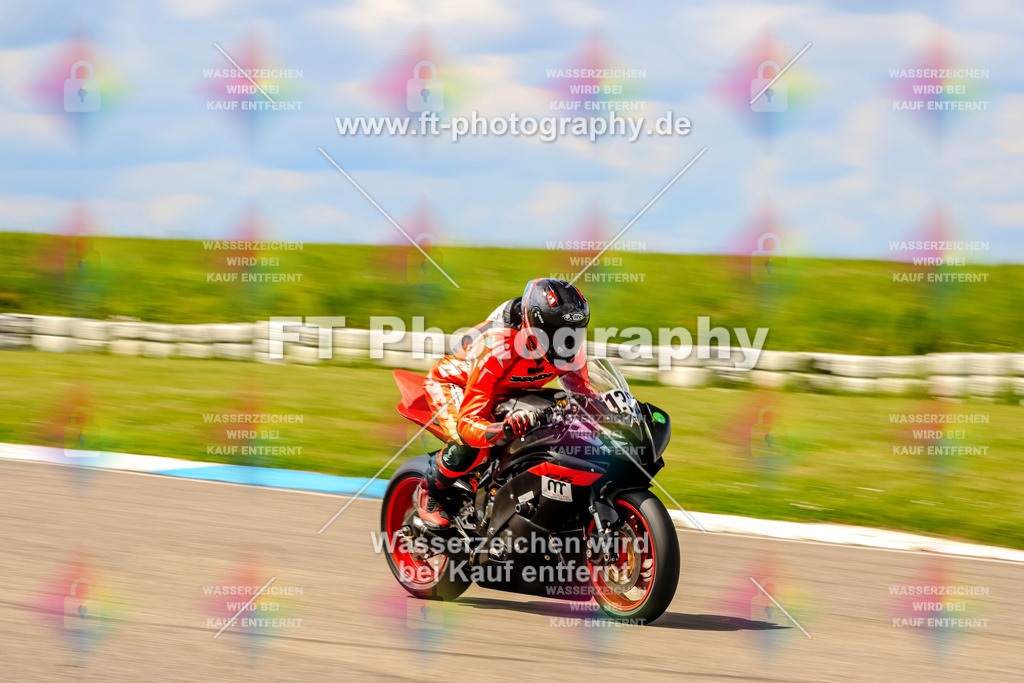 MotoTeam-0622 | Hier findet Ihr Bilder von Touristenfahrten auf der Nürburgring Nordschleife oder von anderen Veranstaltungen die ich besucht habe. Viel Spass beim Durch Schauen 