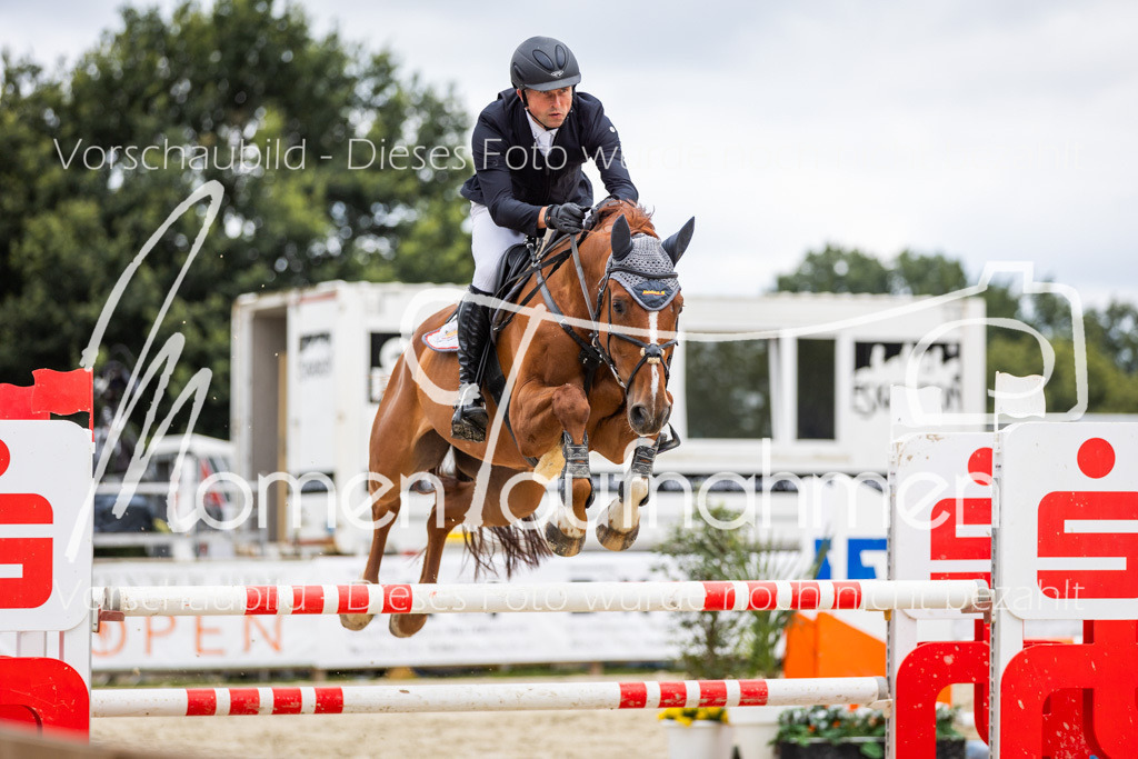 BHO-2PhSpr-M-5-2369 | MomenTaufnahmen Pferdesportfotos