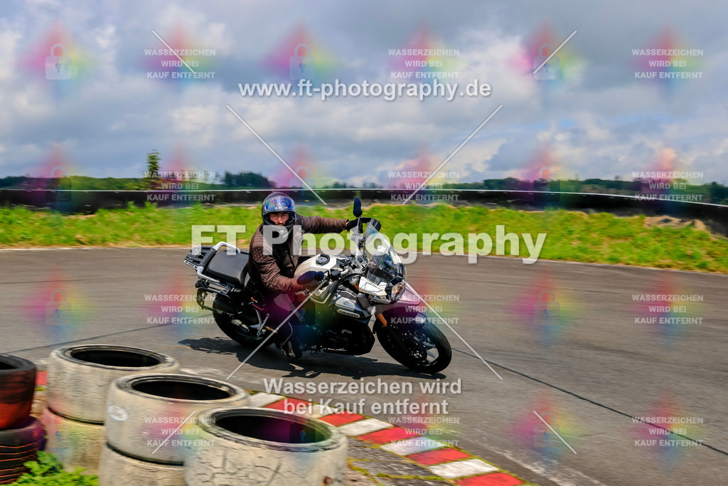 _TCM3312 | Hier findet Ihr Bilder von Touristenfahrten auf der Nürburgring Nordschleife oder von anderen Veranstaltungen die ich besucht habe. Viel Spass beim Durch Schauen 