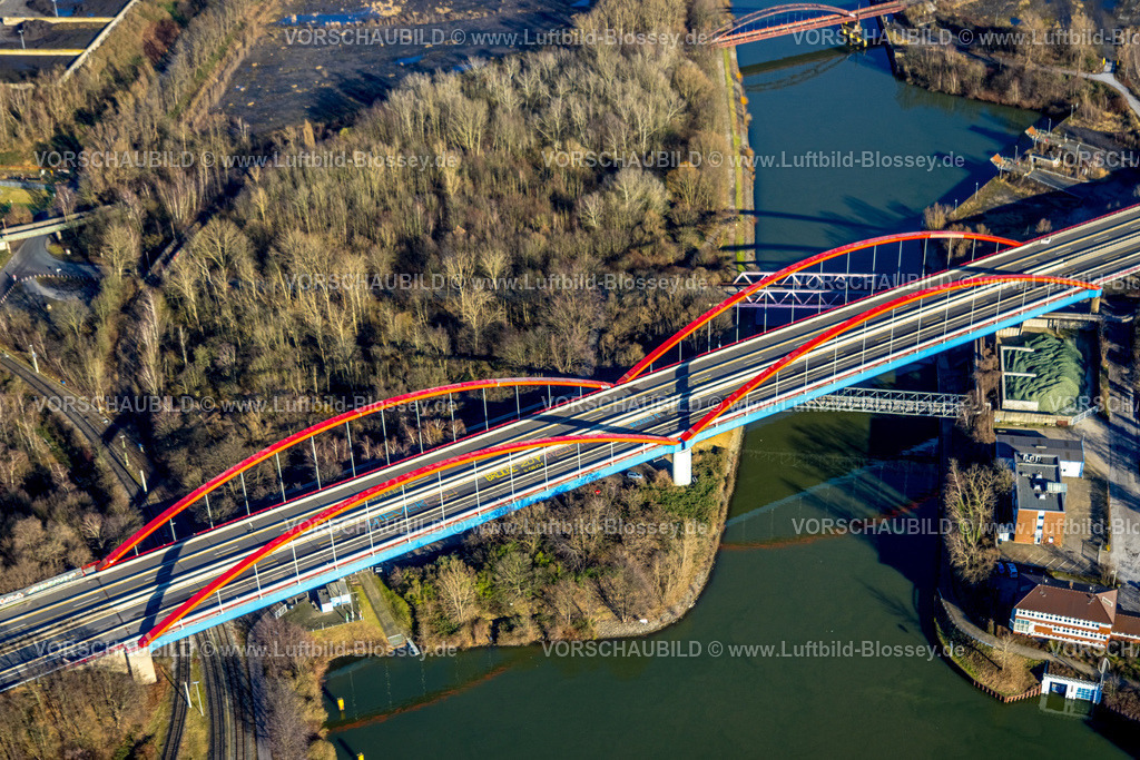 Bottrop240107084 | Luftbild, gesperrte Rhein-Herne-Kanalbrücke mit rotem Geländer, Autobahn A42 Emscherschnellweg, Ebel, Bottrop, Ruhrgebiet, Nordrhein-Westfalen, Deutschland