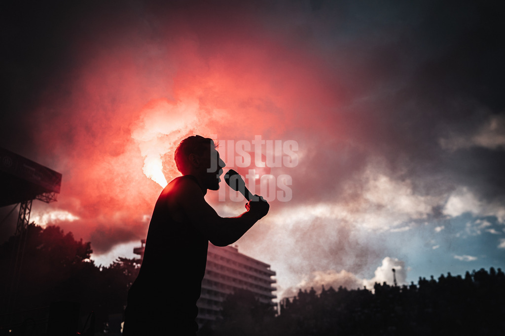Beachvolleyball | Männer | Deutsche Meisterschaften 2025 Timmendorfer Strand | 05.09.2025 | Bennet Poniewaz wird verabschiedet Karriereende Verabschiedung Pyrotechnik