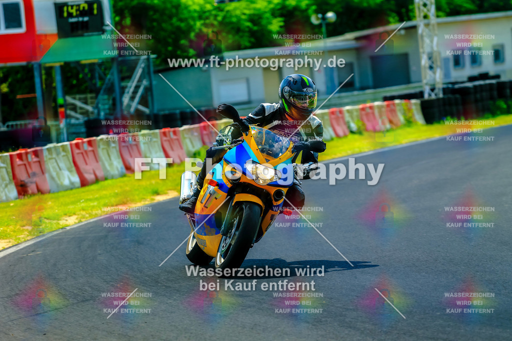 _NBG4758 | Hier findet Ihr Bilder von Touristenfahrten auf der Nürburgring Nordschleife oder von anderen Veranstaltungen die ich besucht habe. Viel Spass beim Durch Schauen 