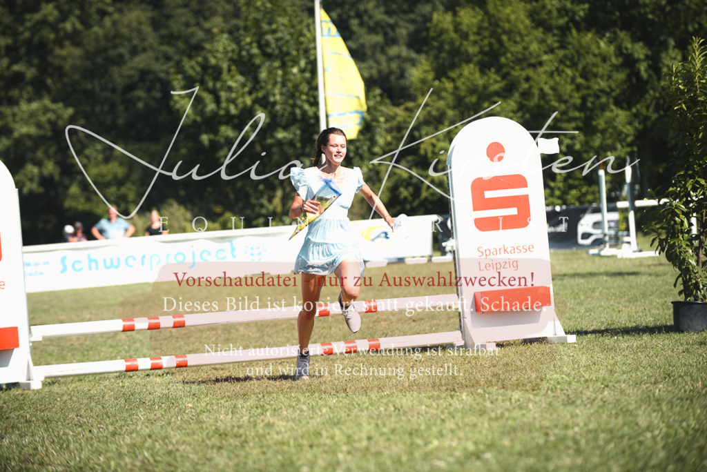 DSC_7447 | Pferde- und Turnierfotografie in Westsachsen. Pferdeportraits, Auftragszeichnungen und intuitive Kunst.