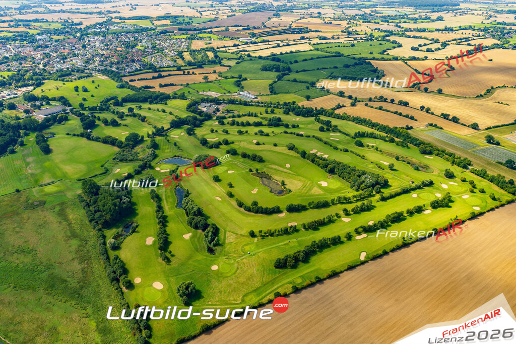 Schöne Luftaufnahme als Geschenk in Golfplatz Grömitz - Die Luftbildaufnahme wurde 2025 vom UL-Flugzeug heraus erstellt ( keine Drohne ) - Hochauflösende Luftaufnahme -Nicht vergleichbar mit Google Maps oder Satelittenbilder- Die Geschenkidee !Mit Lizenz und Bildrechte bestellbar