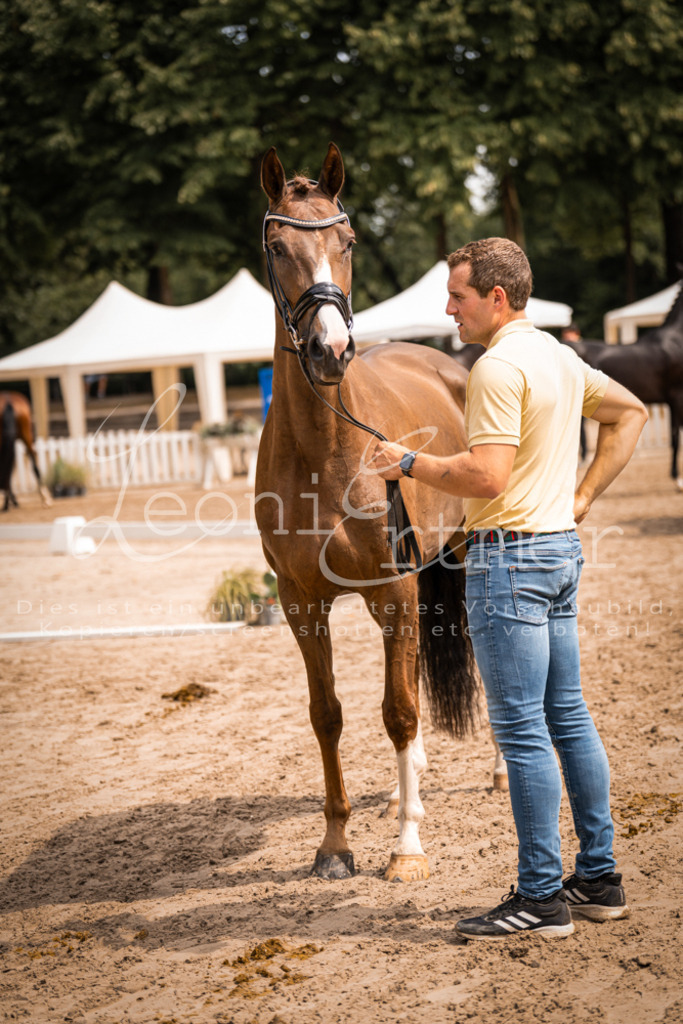 4.Fr00211 | Leoni Ertmer Photography - Realisiert mit Pictrs.com