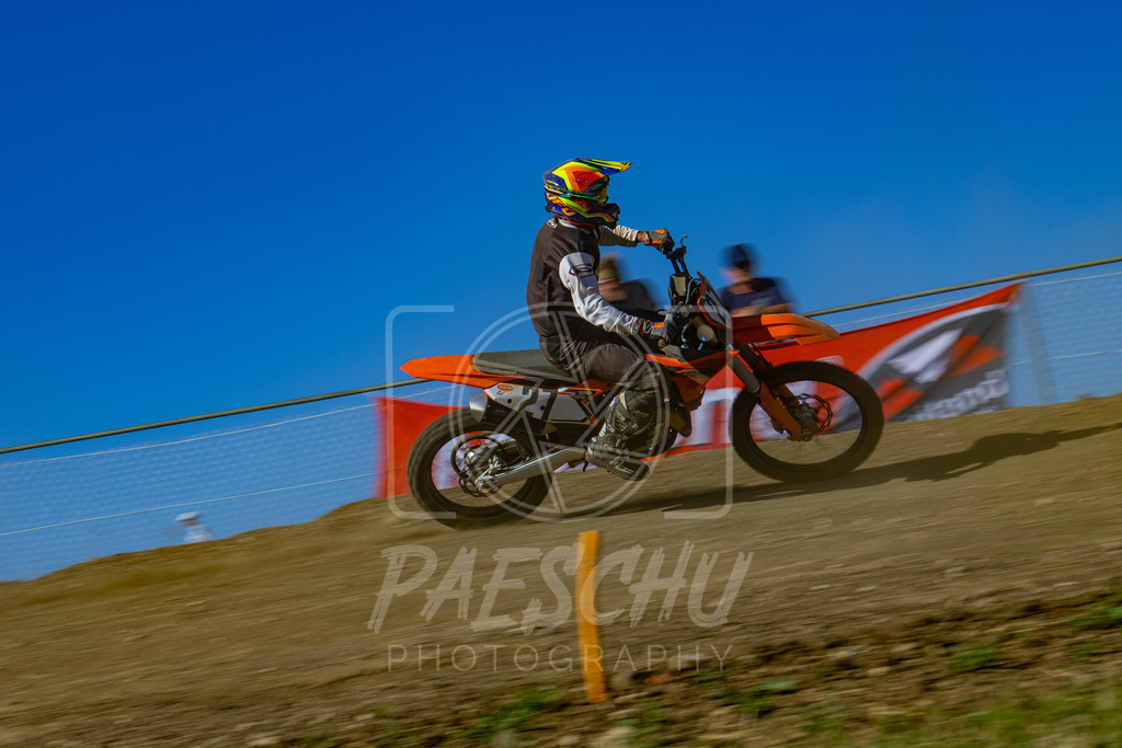Se E+R (540) | Paeschuphoto Shop - Wer nicht sucht der auch nicht findet.Ob Motocrossbilder oder von einem besuchtem Spiel, Hauptsache Action. - Realisiert mit Pictrs.com