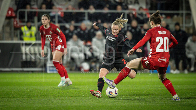 Frauen Fußball-Bundesliga; Bayer 04 Leverkusen - 1. FC Köln, 13.02.2026 | Vanessa Fudalla (Bayer 04 Leverkusen, 21) zieht ab; Bayer 04 Leverkusen - 1. FC Köln an Spieltag 18 der Google Pixel Frauen-Bundesliga am 13.02.2026 im Ulrich-Haberland-Stadion in Leverkusen (Nordrhein-Westfalen). DFL REGULATIONS PROHIBIT ANY USE OF PHOTOGRAPHS AS IMAGE SEQUENCES AND/OR QUASI-VIDEO.