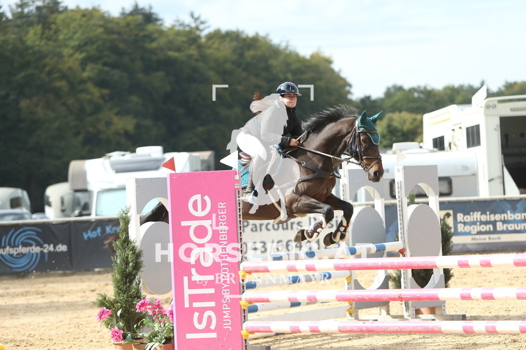 DL2Q6699 | Willkommen bei Brunnmayr - Design & Fotografie – Ihrem Spezialisten für Reitturniere und Pferdeveranstaltungen in Oberösterreich, Salzburg und Bayern! Seit über 17 Jahren sind wir leidenschaftlich dabei.