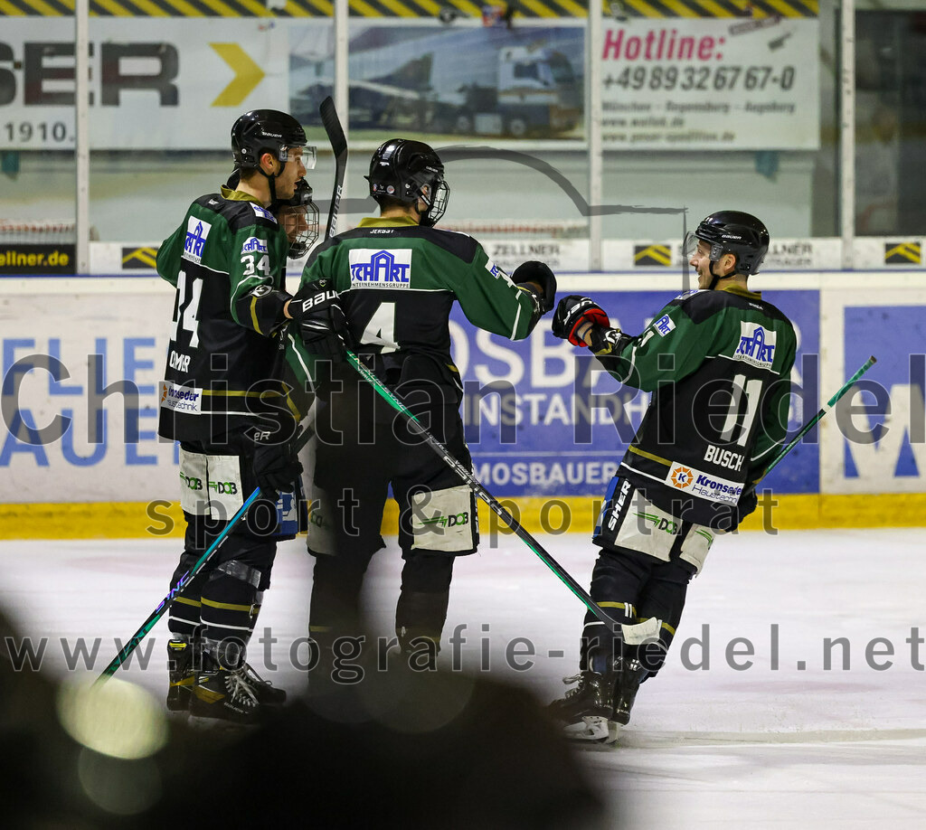 2022-12-23_081_TSV_Erding_gegen_EA_Schongau | Erding, Deutschland, 23.12.2022:
Eishockey, Bayernliga 2022 / 2023, 22. Spieltag, TSV Erding gegen EA Schongau, Endergebnis: 

Foto: Christian Riedel / fotografie-riedel.net