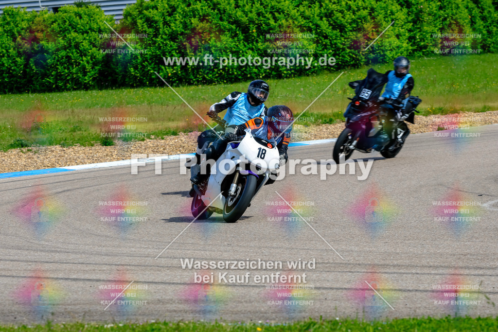 MotoTeam-9001 | Hier findet Ihr Bilder von Touristenfahrten auf der Nürburgring Nordschleife oder von anderen Veranstaltungen die ich besucht habe. Viel Spass beim Durch Schauen 