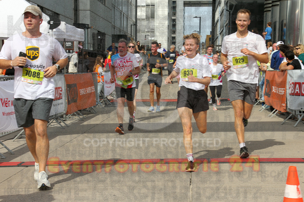 250920_1332_EX1_5282 | Sportfotografie im Rhein-Sieg Kreis, Köln, Bonn, NRW, Rheinland Pfalz, Hessen, etc. Unser Tätigkeitsfeld umfasst den Laufsport vom Volkslauf über den Marathon, Duathlon, Triathon bis zum Ultralauf wie Kölnpfad Ultra oder Schindertrail.