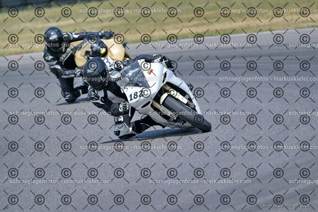 25bt04-1728 | markuskiefer.com - Realisiert mit Pictrs.com