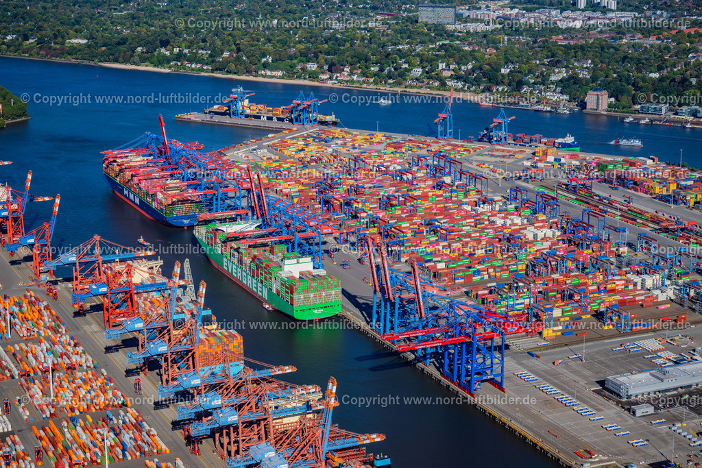 Hamburg_Burchardkai_Evergreen_Ever_Acme_Containerschiff_ELS_9226250925 | HAMBURG 25.09.2025 Containerschiff " Evergreen Ever ACME " am Burchardkai im Hafen im Ortsteil Waltershof in Hamburg, Deutschland. Weiterführende Informationen bei: EUROGATE GmbH & Co. KGaA, KG. // Container ship " Evergreen Ever ACME " at Burchardkai in the port in the Waltershof district of Hamburg, Germany. Further information at: EUROGATE GmbH & Co. KGaA, KG. Foto: Martin Elsen