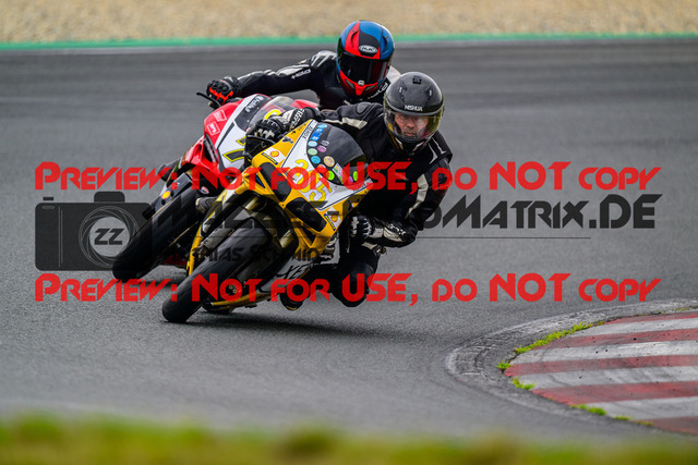 MaZZes_FotoMatrix_240724_6007705_5824 | GELB