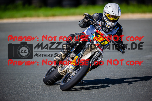 MaZZes_FotoMatrix_220903_4133 | S2