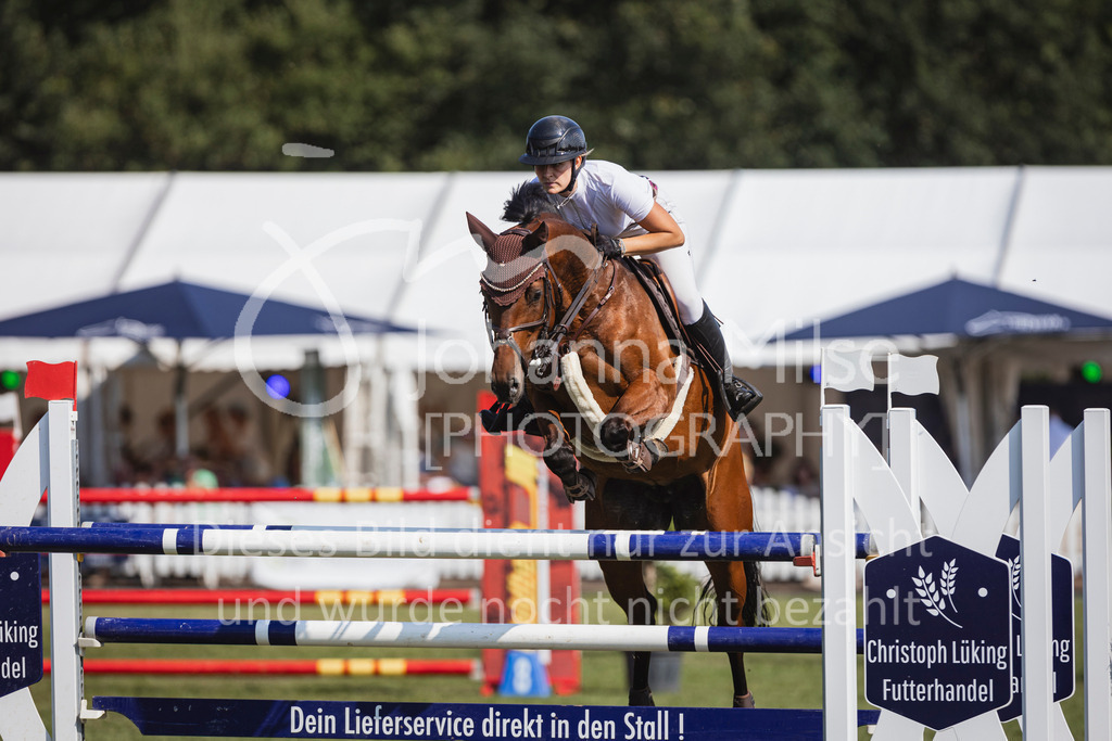 240720_LC_M2-Spr-416 | Deine schönsten Turniermomente als professionelle Fotos! Entdecke hochwertige Pferdesport-Fotografie im Online-Shop. Jetzt Fotos finden & bestellen!