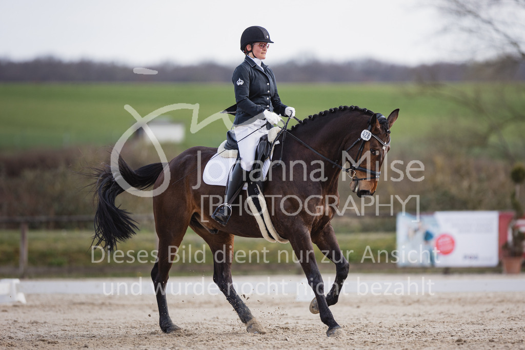 230410_Frühlingsfest_Dressurreiter-L-694 | Deine schönsten Turniermomente als professionelle Fotos! Entdecke hochwertige Pferdesport-Fotografie im Online-Shop. Jetzt Fotos finden & bestellen!