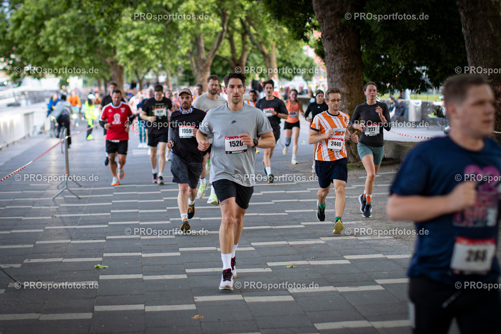22. Nachtlauf des ASV Koeln; Koeln, 28.05.25 | Impressionen vom 22. Nachtlauf des ASV Koeln am 28.05.25 in der Altstadt von Koeln (Deutschland). Foto: BEAUTIFUL SPORTS/Bernd Hoffmann