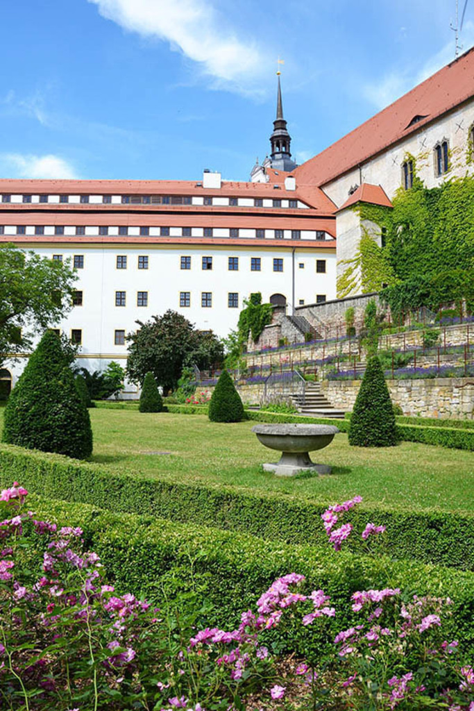 Torgau - Schloss Hartenfels | Entdecke über 20 Kategorien Leipzig-Motive: Foto-Downloads, hochwertige Poster, Leinwand- & Fine-Art-Prints. Jetzt Lieblingsfoto im Bildlexikon Leipzig Shop bestellen!