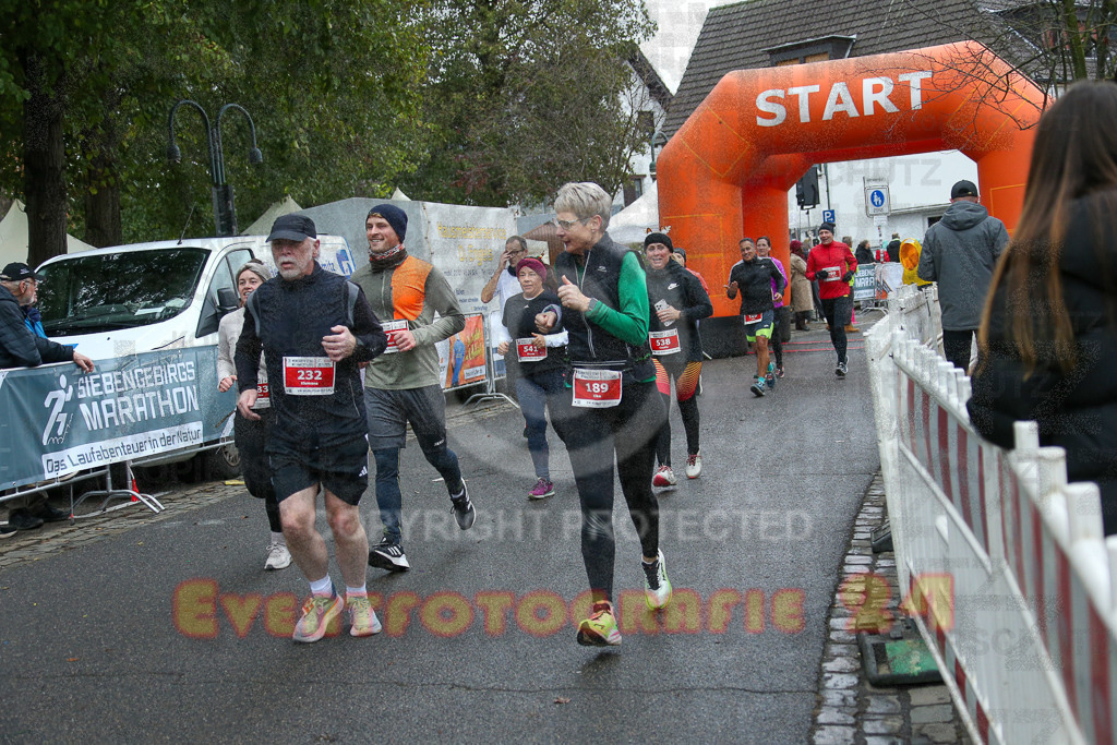 251130_1146_EX1_8747 | Sportfotografie im Rhein-Sieg Kreis, Köln, Bonn, NRW, Rheinland Pfalz, Hessen, etc. Unser Tätigkeitsfeld umfasst den Laufsport vom Volkslauf über den Marathon, Duathlon, Triathon bis zum Ultralauf wie Kölnpfad Ultra oder Schindertrail.