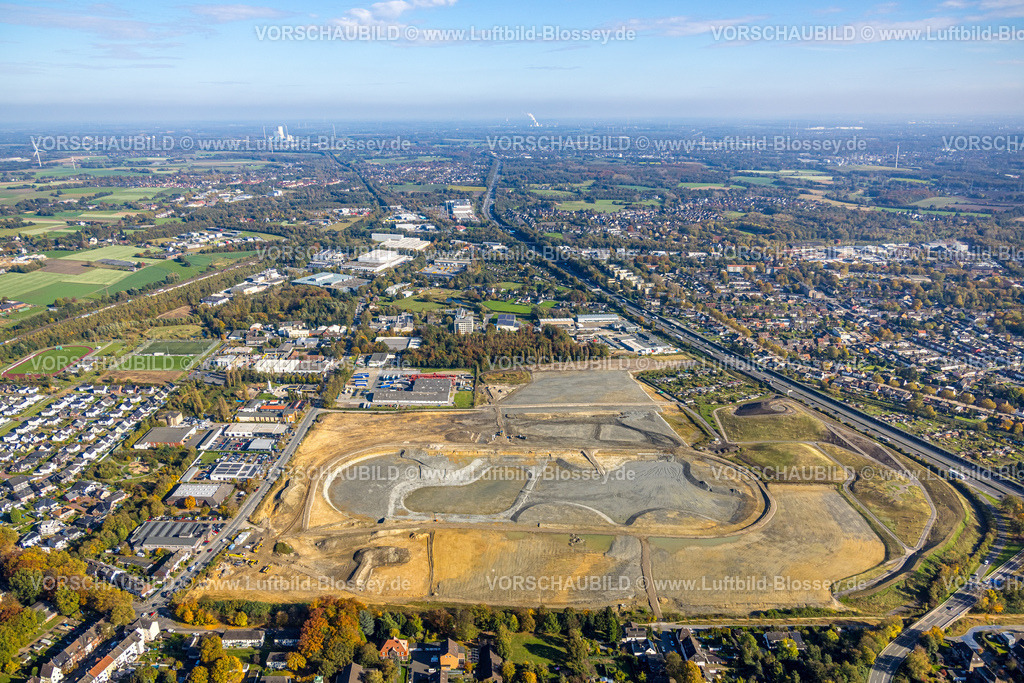 Recklinghausen241017052SER | Luftbild der ehemaligen Trabrennbahn Recklinghausen, an der Autobahn A2, mit nördlicher Tangente der Blitzkuhlenstraße, König-Ludwig, Recklinghausen, Ruhrgebiet, Nordrhein-Westfalen, Deutschland