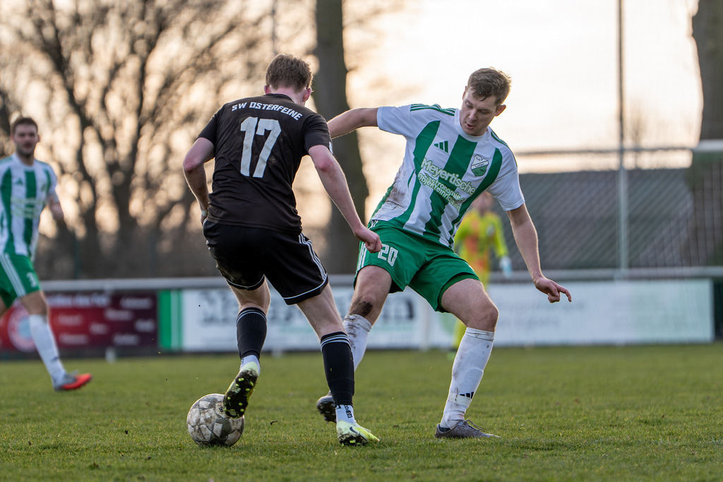 Fußball I Herren I Saison 2025-2026 I Bezirksliga Weser-Ems 4 I 21. Spieltag I TuS Lutten - SW Osterfeine I 4447 | jns.sportfotos - Realisiert mit Pictrs.com