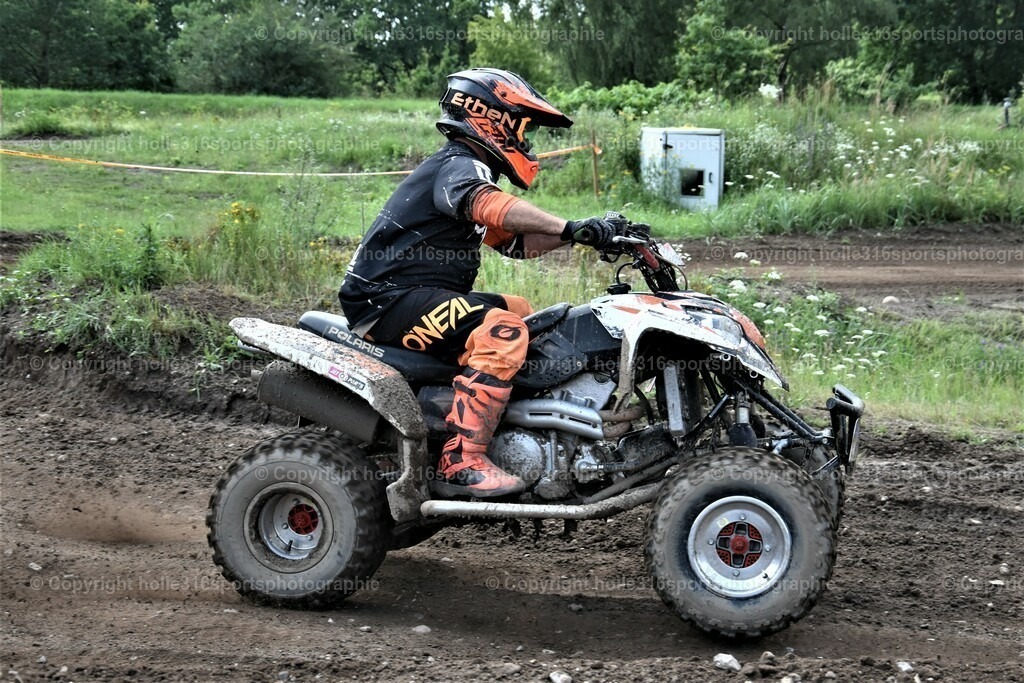 DSC_0626 (2) | Sportfotografie , Motorsport, Motoross, Reitsport, Mointainbike, Enduro,
Landschaft , Outdoor, Eventfotografie, Landschaft, Bilder online bestellen - Realisiert mit Pictrs.com