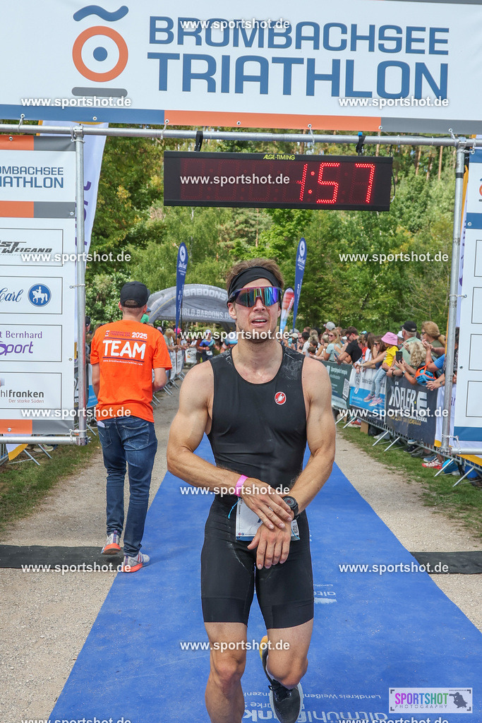 LUR_5924 | Rund um das Thema Sport-Event-Fotografie & individuelle Teilnehmerfotos. Jeder Teilnehmer wird fotografiert.