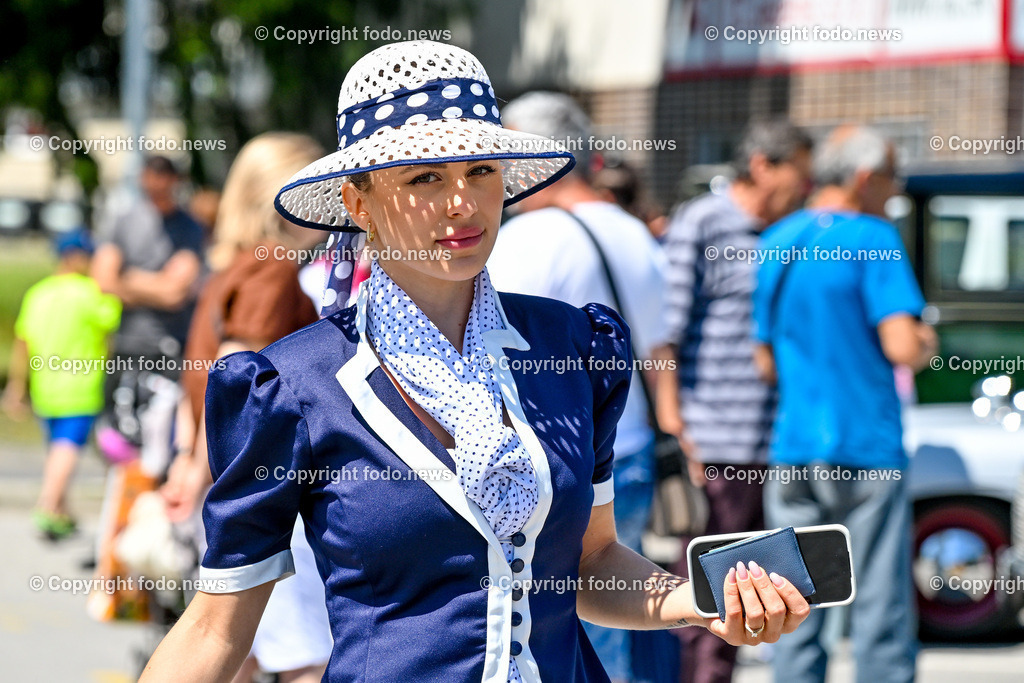 Slowakei_ Povazska Bystrica_ Veteran Tour Manin_ 14.06.2025-173 | 14.06.2025, Slowakei, SVK, Trenciansky kraj, Povazska Bystrica, im Bild Oldtimer Klub, Historische Fahrzeuge, Veteran Tour Manin, Auto, Alt, Besucher, Menschen, Feature, Symbolbild