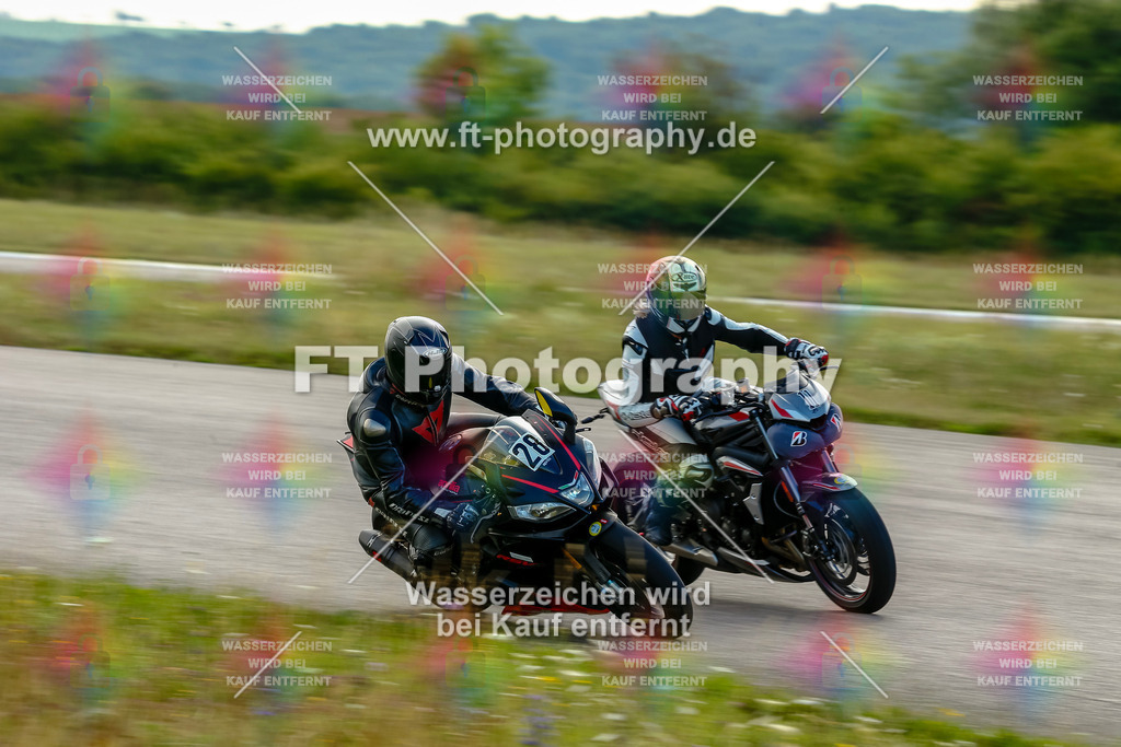 Chambley Juli-0159 | Hier findet Ihr Bilder von Touristenfahrten auf der Nürburgring Nordschleife oder von anderen Veranstaltungen die ich besucht habe. Viel Spass beim Durch Schauen 