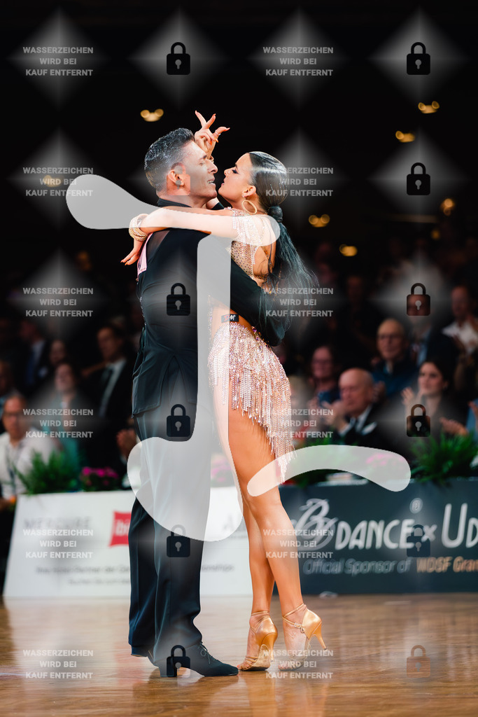 GOC 2025 - WDSF GrandSlam Latin 10-11th (40) Razvan Dumitrescu _ Jacqueline Joos (Germany)-2025-08-23-5464 | Webshop for digital downloads and prints of dance sport, event & show photographer Julian Link - Realisiert mit Pictrs.com