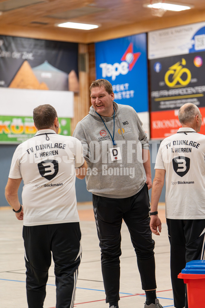 Dinklage vs Haren-1 | jns.sportfotos - Realisiert mit Pictrs.com
