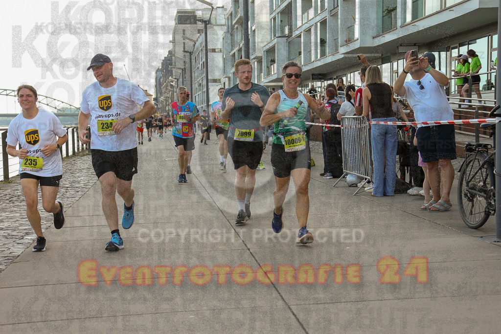 250920_1450_EX1_7823 | Sportfotografie im Rhein-Sieg Kreis, Köln, Bonn, NRW, Rheinland Pfalz, Hessen, etc. Unser Tätigkeitsfeld umfasst den Laufsport vom Volkslauf über den Marathon, Duathlon, Triathon bis zum Ultralauf wie Kölnpfad Ultra oder Schindertrail.