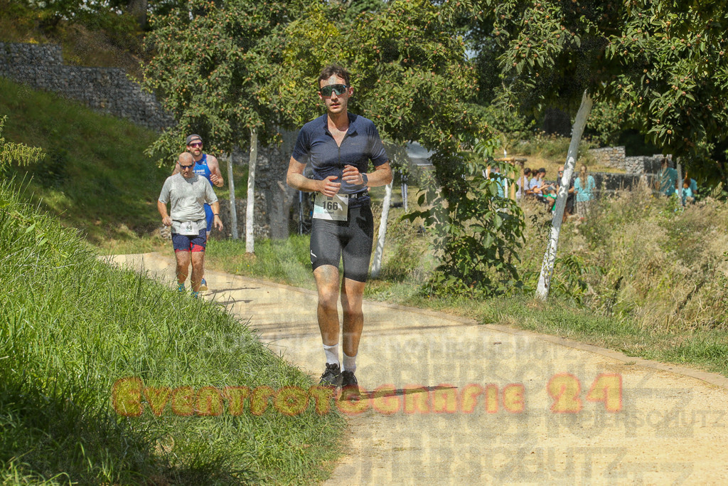 250824_1244_EX1_0352 | Sportfotografie im Rhein-Sieg Kreis, Köln, Bonn, NRW, Rheinland Pfalz, Hessen, etc. Unser Tätigkeitsfeld umfasst den Laufsport vom Volkslauf über den Marathon, Duathlon, Triathon bis zum Ultralauf wie Kölnpfad Ultra oder Schindertrail.