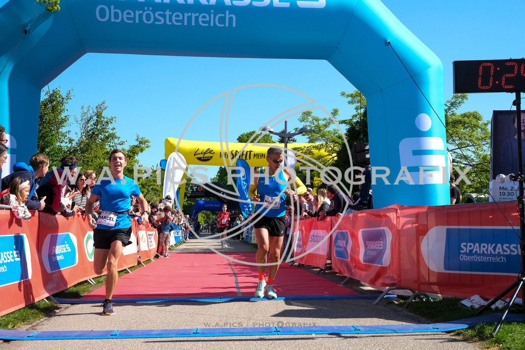 ..... | LINZ,AUSTRIA,27.April 24, Int. 3 Brückenlauf Linz  , Image shows: Photo: WAPICS / Michael ring