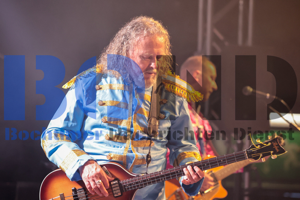 SES_GEBZFR20250828-12 | bond - Realisiert mit Pictrs.com