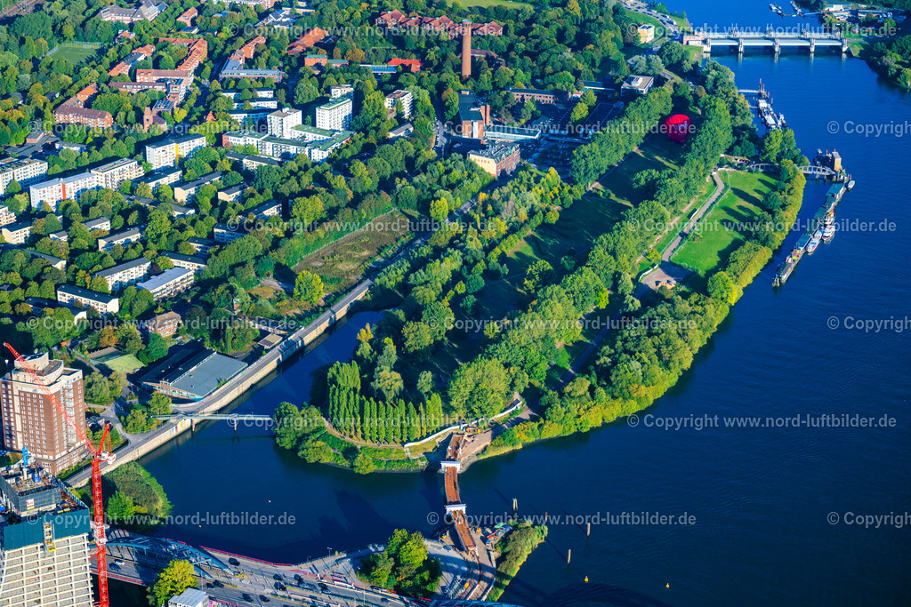 Hamburg_Rothenburgsort_Entenwerder_Brücken_Baustelle_ELS_3711190925 | HAMBURG 19.09.2025 Parkanlage " Elbpark " " Entenwerder " im Ortsteil Rothenburgsort in Hamburg, Deutschland. // Park "Elbpark" "Entenwerder" in the Rothenburgsort district in Hamburg, Germany. Foto: Martin Elsen