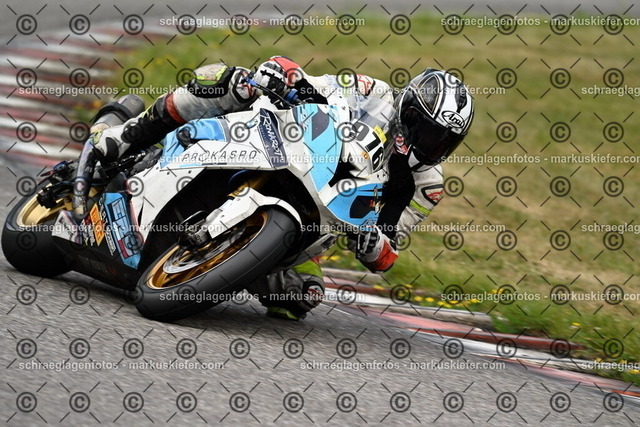 25bt02-1099 | markuskiefer.com - Realisiert mit Pictrs.com