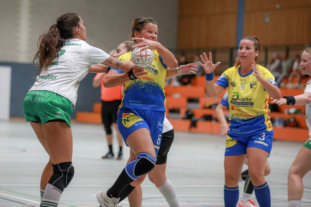 Neukirchen-Rheinhausen310825_072 | Bildergalerie von Sport-Ereignissen aber auch von weiteren spannenden Dingen - nicht nur vom Niederrhein. In Anlehnung an den bekannten Spruch von Hanns Dieter Hüsch heißt das Motto: "Niederrhein ist überall".  - Realisiert mit Pictrs.com