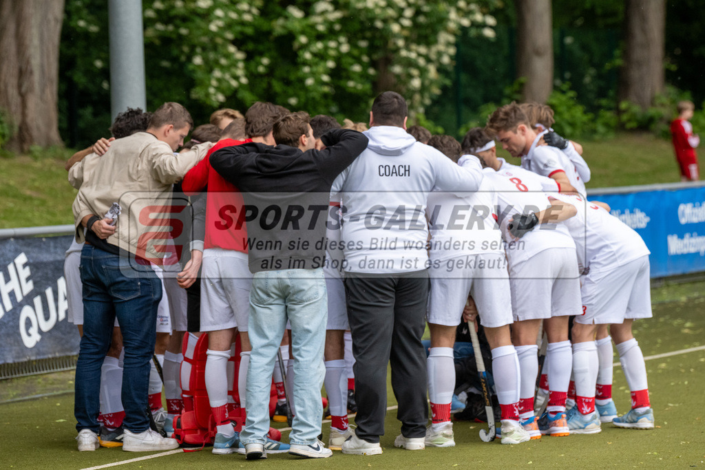 SFE_20250524_0008 | Köln, Deutschland, 24.05.2025:  Hockey 1. Bundesliga Herren Rot-Weiss Köln - Mannheimer THC im KTHC Stadion Rot-Weiss Köln Tennis and Hockey Club am 24.05.2025 in Köln, Deutschland. (Foto von Stephan Fehrmann)Köln, Germany, 24.05.2025: Hockey 1. Bundesliga Herren Rot-Weiss Köln - Mannheimer THC in KTHC Stadion Rot-Weiss Köln Tennis and Hockey Club at 24.05.2025 in Köln, Deutschland. (Foto from Stephan Fehrmann)