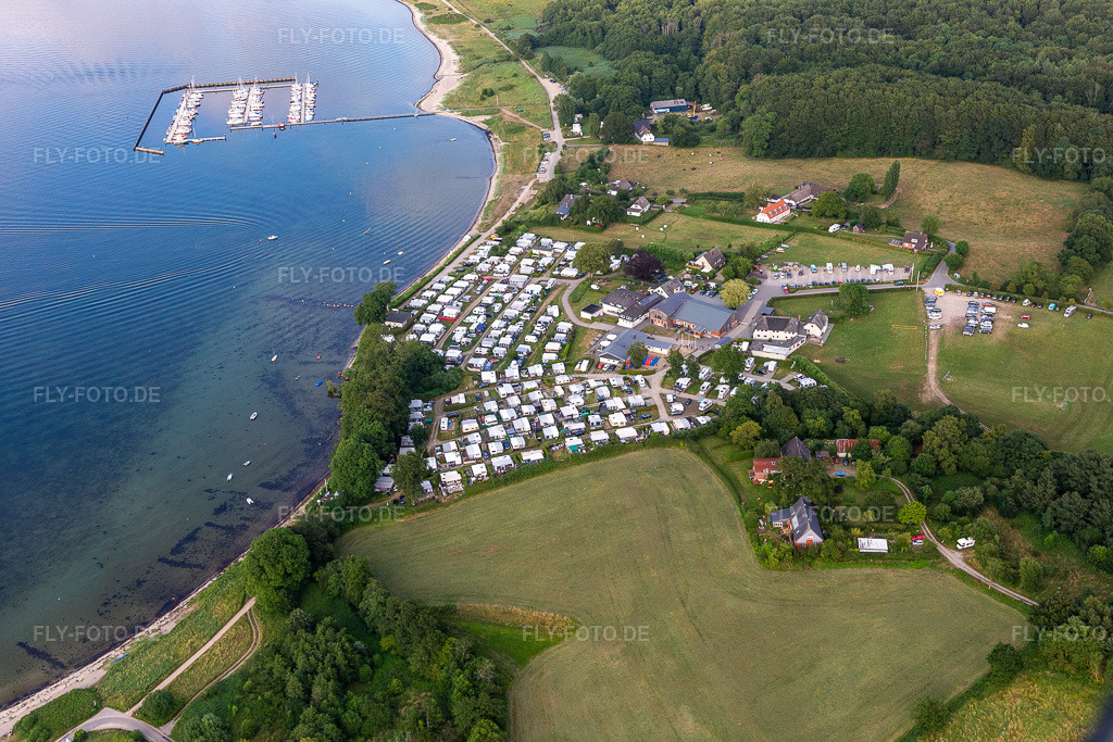 Luftbild: Campingplatz Bockholmwik, Restaurant Bock 19, Yachthafen Bockholmwik im Ortsteil Rüde in Munkbrarup im Bundesland Schleswig-Holstein in Deutschland. Foto: IMG_127892.jpg vom 23.07.2021 durch Werner Riehm/FLY-FOTO.de
