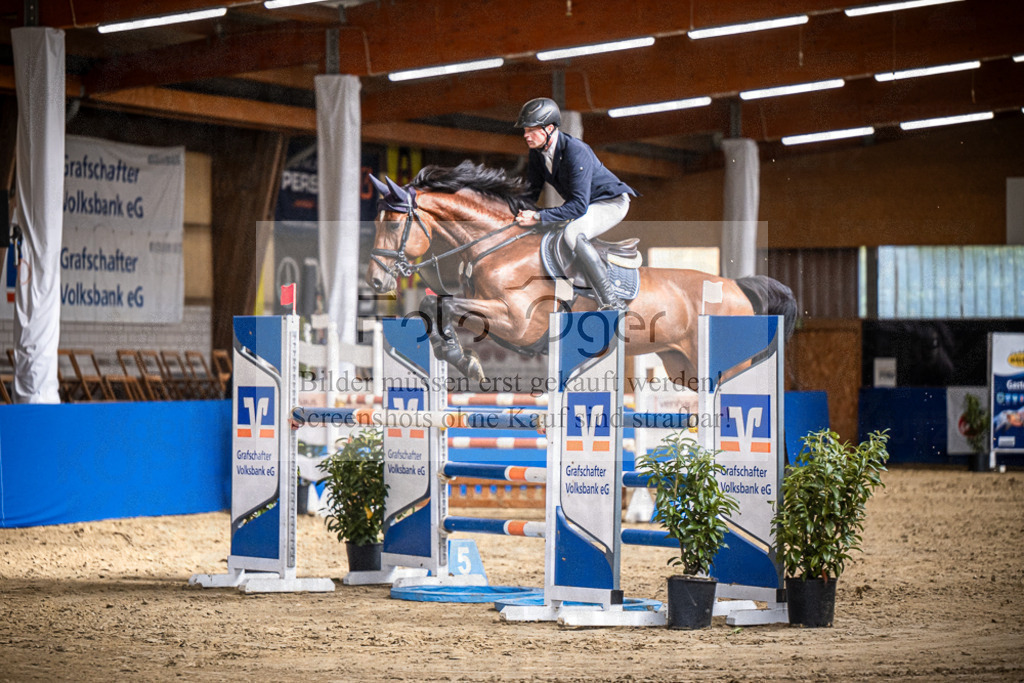 DOS_0664 | Entdecke hochwertige Reitturnierfotos von Foto Oger. Professionell, emotional und authentisch – jetzt Lieblingsmomente im Shop bestellen.Deutschlandweite Turnierfotografie. - Realisiert mit Pictrs.com