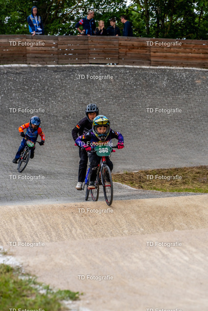 BayBMX2026-05218 | Fotogalerie von Thomas Dettweiler mit Eventbildern und lizenzfreien Fotos. Perfekt als Wandbild, für Büro, Website oder private Nutzung. - Realisiert mit Pictrs.com