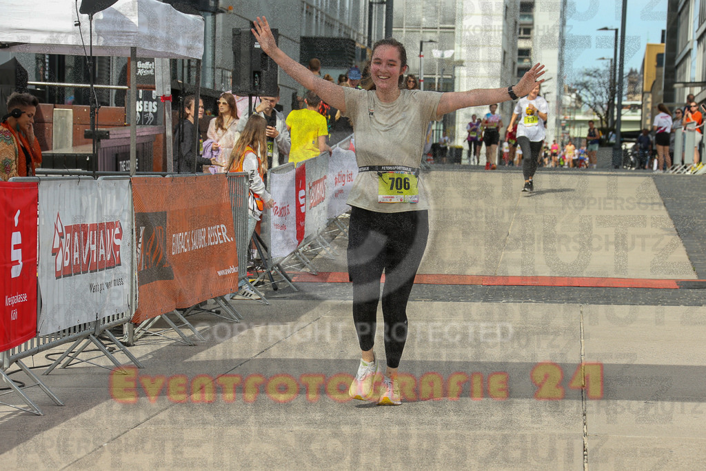 250920_1333_EX1_5504 | Sportfotografie im Rhein-Sieg Kreis, Köln, Bonn, NRW, Rheinland Pfalz, Hessen, etc. Unser Tätigkeitsfeld umfasst den Laufsport vom Volkslauf über den Marathon, Duathlon, Triathon bis zum Ultralauf wie Kölnpfad Ultra oder Schindertrail.