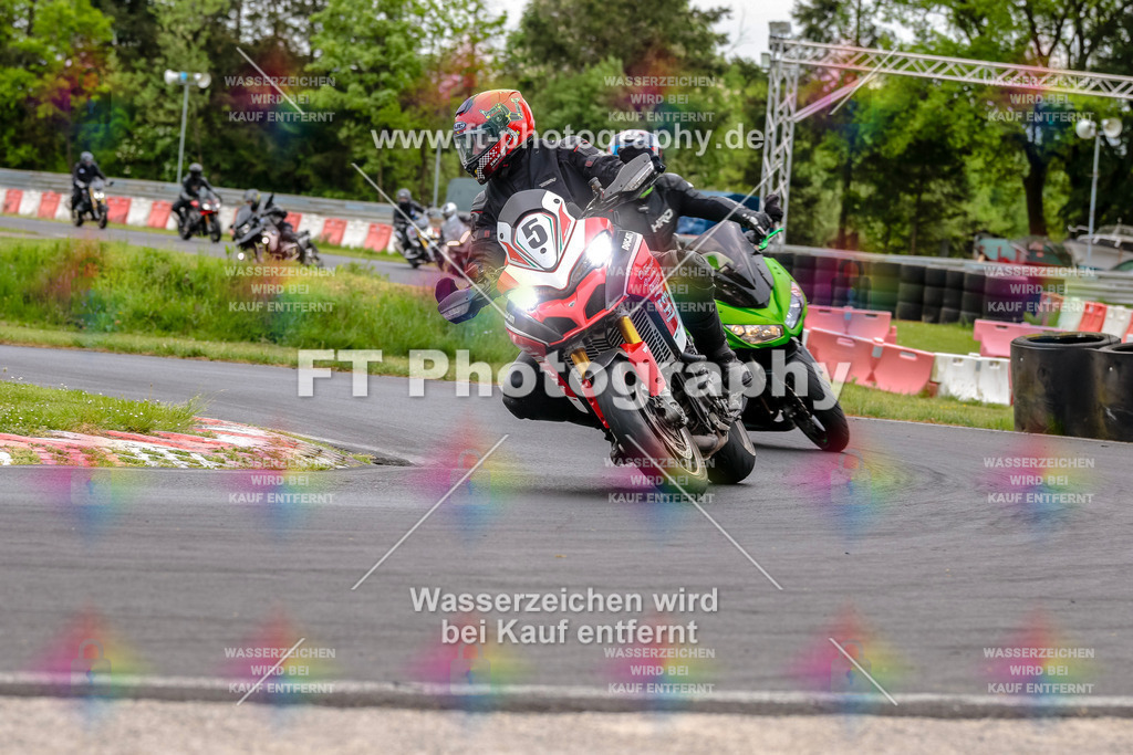 MotoTeamVBK-20515 | Hier findet Ihr Bilder von Touristenfahrten auf der Nürburgring Nordschleife oder von anderen Veranstaltungen die ich besucht habe. Viel Spass beim Durch Schauen 