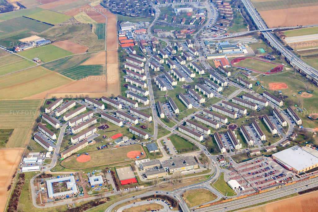 Luftbild: Ehemalige US-Kaserne im Ortsteil Patrick Henry Village in Heidelberg im Bundesland Baden-Württemberg in Deutschland. – Foto: IMG_37852.jpg vom 12.03.2011 durch Werner Riehm/FLY-FOTO.de – Auflösung des Originals: 4404 x 2936 px